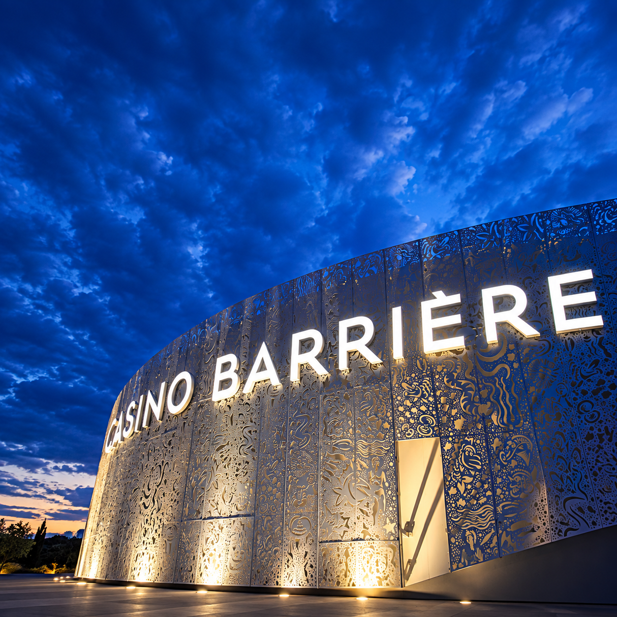 Groupe Barrière premium print and objects